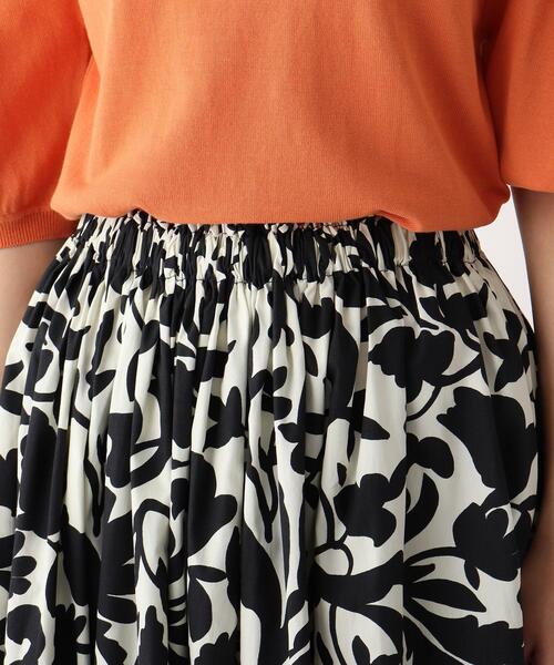 OPAQUE.CLIP（オペークドットクリップ）の「◆【C】ステンシルフラワー ボリュームフレアスカート（スカート・レディース・ブラック系/ダークブラウン系/パープル系2・38/36/40）」の10枚目の写真