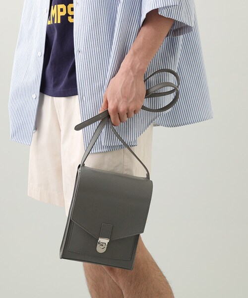 THE SHOP TK (ザ ショップ ティーケー )の「◆フラップスクエアショルダーバッグ(ショルダーバッグ・メンズ・チャコールグレー/ブラック/ダークグリーン・00)」の4枚目の写真
