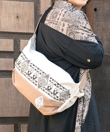 【チャイハネ】キングショルダーバッグ