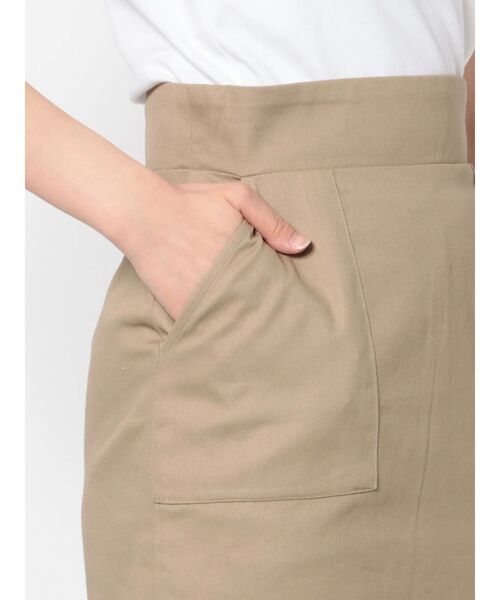 EMODA（エモダ）の「ハイウエストポケットスカート（スカート・レディース・アイボリー/ブルー/ブラック/ベージュ・SMALL/MEDIUM）」の17枚目の写真