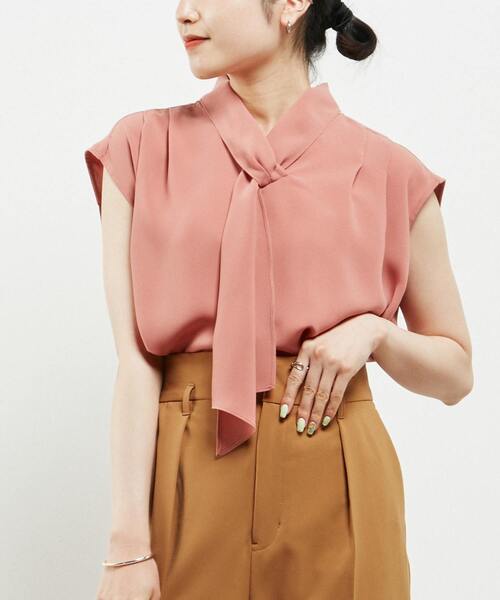 Liesse（リエス）の「ボウタイブラウス（シャツ/ブラウス・レディース・ピンク/アイボリー/ブラック・FREE）」の3枚目の写真