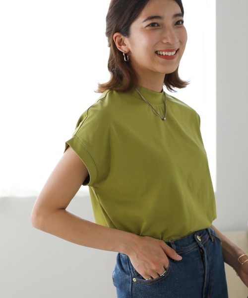 Bou Jeloud(ブージュルード)の「モックネックトップス(Tシャツ/カットソー・レディース・ネイビー/グリーン/ボルドー/キャメル・FREE)」の2枚目の写真