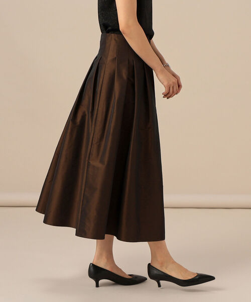 NOLLEY’S Sophi（ノーリーズソフィ）の「ランダムタックタフタスカート（スカート・レディース・ブラック/ミント/ダークブラウン/サーモンピンク・38/36/34）」の2枚目の写真