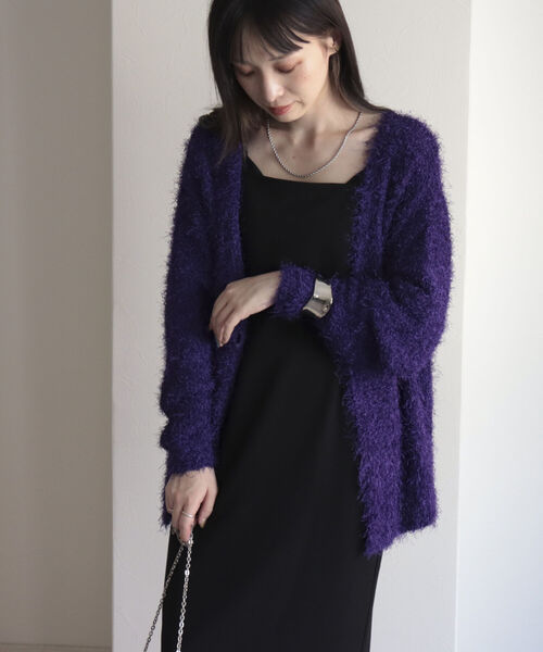 fredy emue(フレディエミュ)の「ポリフェザーカーディガン(カーディガン/ボレロ・レディース・ブラック/パープル/アイボリー/キャメル・38)」の7枚目の写真