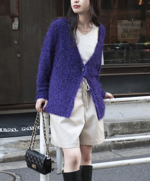 fredy emue(フレディエミュ)の「ポリフェザーカーディガン(カーディガン/ボレロ・レディース・ブラック/パープル/アイボリー/キャメル・38)」の17枚目の写真