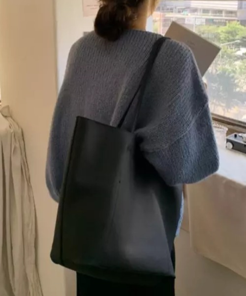 Loueme（ルエム）の「ルーズサイズVネックカーディガン（カーディガン/ボレロ・レディース・ピンク/ブルー/アイボリー/キャメル・FREE）」の10枚目の写真