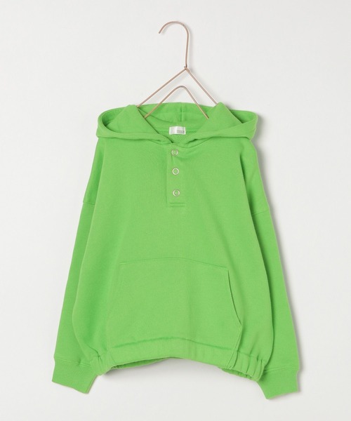 LOWRYS FARM（ローリーズファーム）の「ウラケギャザーフーディ　296432（パーカー・キッズ・ブラック/アイボリー/グリーン・110cm/120cm/140cm/150cm/130cm）」の3枚目の写真