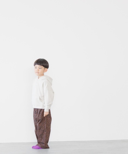 LOWRYS FARM（ローリーズファーム）の「ウラケギャザーフーディ　296432（パーカー・キッズ・ブラック/アイボリー/グリーン・110cm/120cm/140cm/150cm/130cm）」の5枚目の写真