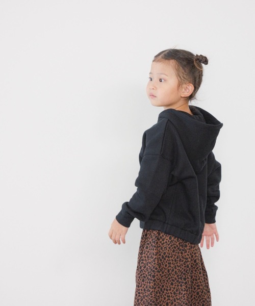 LOWRYS FARM（ローリーズファーム）の「ウラケギャザーフーディ　296432（パーカー・キッズ・ブラック/アイボリー/グリーン・110cm/120cm/140cm/150cm/130cm）」の10枚目の写真