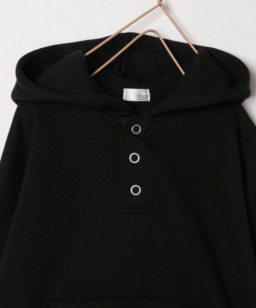 LOWRYS FARM（ローリーズファーム）の「ウラケギャザーフーディ　296432（パーカー・キッズ・ブラック/アイボリー/グリーン・110cm/120cm/140cm/150cm/130cm）」の12枚目の写真