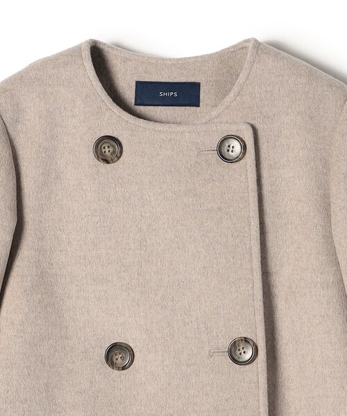 SHIPS(シップス)の「*SUPER140ノーカラーAラインPコート◇(ピーコート・レディース・ベージュ/ネイビー・SMALL/MEDIUM)」の8枚目の写真