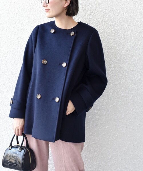 SHIPS(シップス)の「*SUPER140ノーカラーAラインPコート◇(ピーコート・レディース・ベージュ/ネイビー・SMALL/MEDIUM)」の11枚目の写真
