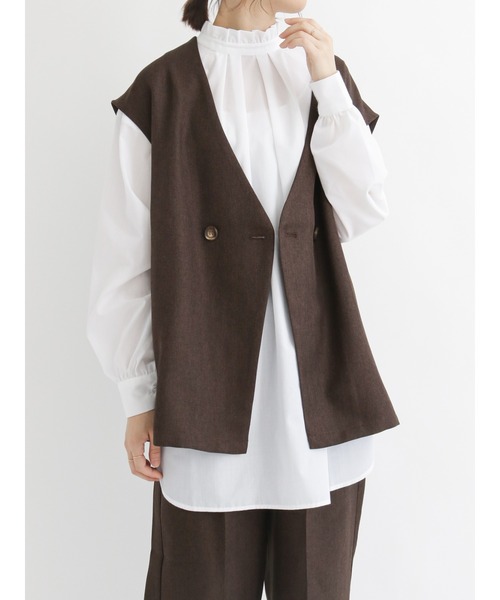 Samansa Mos2 blue（サマンサモスモスブルー）の「ツイードライクダブルボタンベスト【セットアップ可】（ベスト・レディース・ブラウン/グレー/チャコール・ﾌﾘ-）」の3枚目の写真