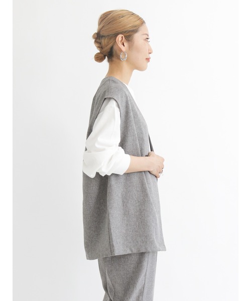 Samansa Mos2 blue（サマンサモスモスブルー）の「ツイードライクダブルボタンベスト【セットアップ可】（ベスト・レディース・ブラウン/グレー/チャコール・ﾌﾘ-）」の13枚目の写真