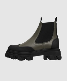 Low Chelsea Boot