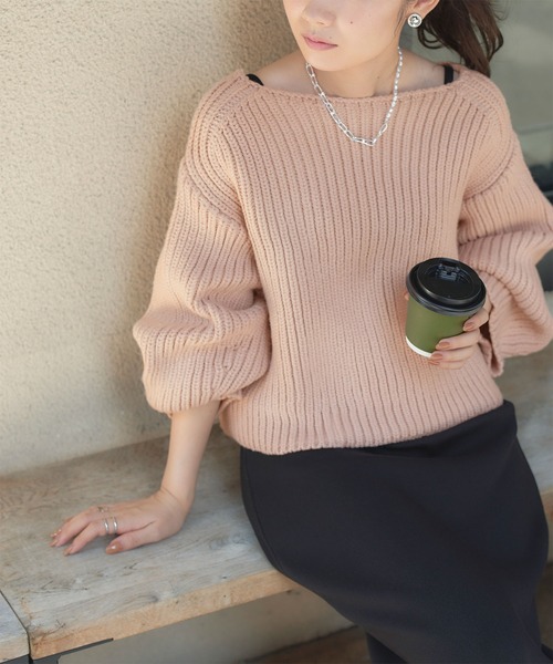 titivate（ティティベイト）の「片畦ボートネックカジュアルニット（ニット/セーター・レディース・ブルー/ピンク/ライトベージュ・FREE）」の3枚目の写真