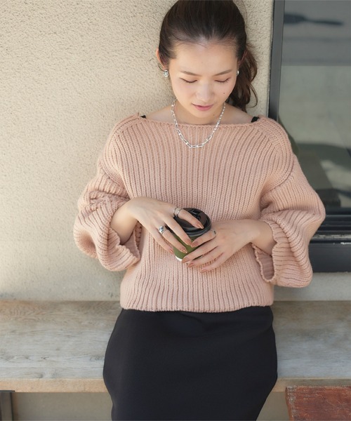 titivate（ティティベイト）の「片畦ボートネックカジュアルニット（ニット/セーター・レディース・ブルー/ピンク/ライトベージュ・FREE）」の11枚目の写真