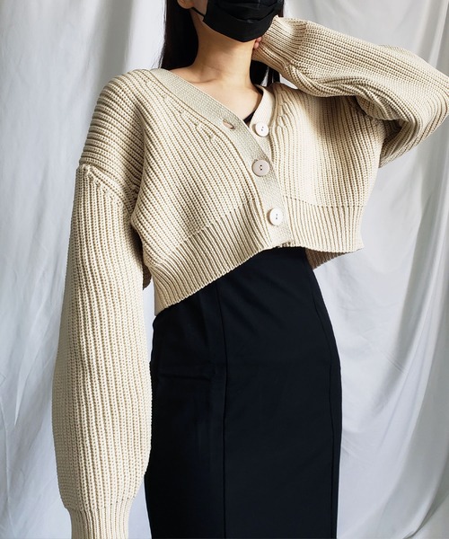 me+em select（ミームセレクト）の「※※ショート丈ボリュームリブニットカーディガン ／ short volume libknit cardigan（カーディガン/ボレロ・レディース・ダークブルー/ライム/イエロー/ブラック/ブルー/モカ/ブラウン/オレンジ/アイボリー/パープル/ライトグリーン/ライトブルー/ライトピンク/グレー・FREE）」の16枚目の写真