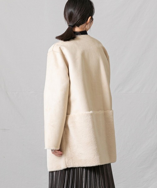 Gready Brilliant（グレディブリリアン）の「フェイクムートンノーカラーコート（ムートンコート・レディース・グレイッシュベージュ・FREE）」の10枚目の写真