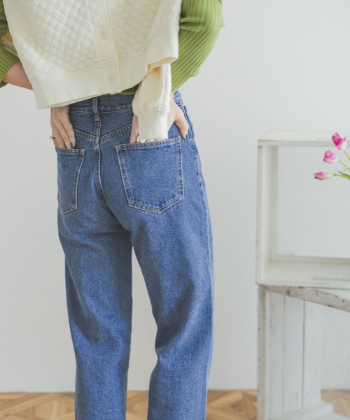 ITEMS URBANRESEARCH（アイテムズ アーバンリサーチ）の「ストレートデニム（デニムパンツ・レディース・ブルー/ライトブルー・SMALL/MEDIUM）」の5枚目の写真