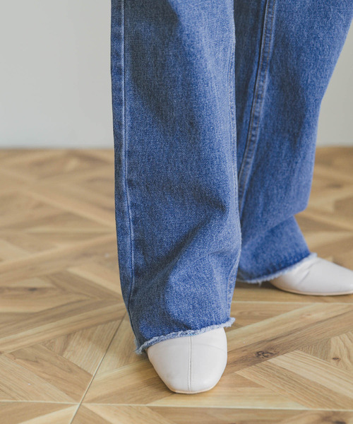 ITEMS URBANRESEARCH（アイテムズ アーバンリサーチ）の「ストレートデニム（デニムパンツ・レディース・ブルー/ライトブルー・SMALL/MEDIUM）」の9枚目の写真