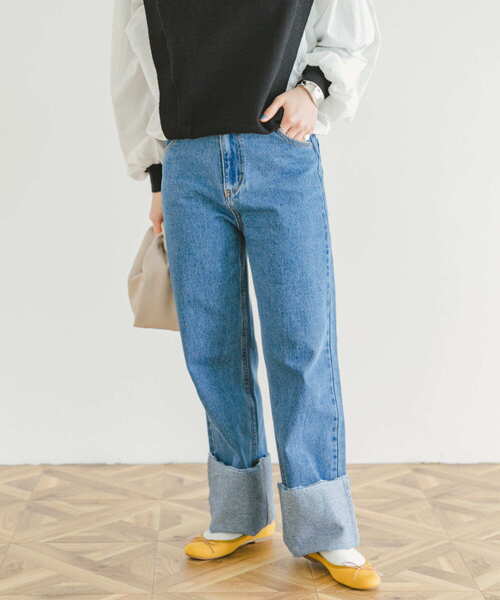 ITEMS URBANRESEARCH（アイテムズ アーバンリサーチ）の「ストレートデニム（デニムパンツ・レディース・ブルー/ライトブルー・SMALL/MEDIUM）」の14枚目の写真