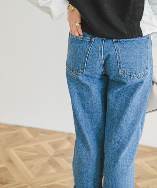 ITEMS URBANRESEARCH（アイテムズ アーバンリサーチ）の「ストレートデニム（デニムパンツ・レディース・ブルー/ライトブルー・SMALL/MEDIUM）」の16枚目の写真