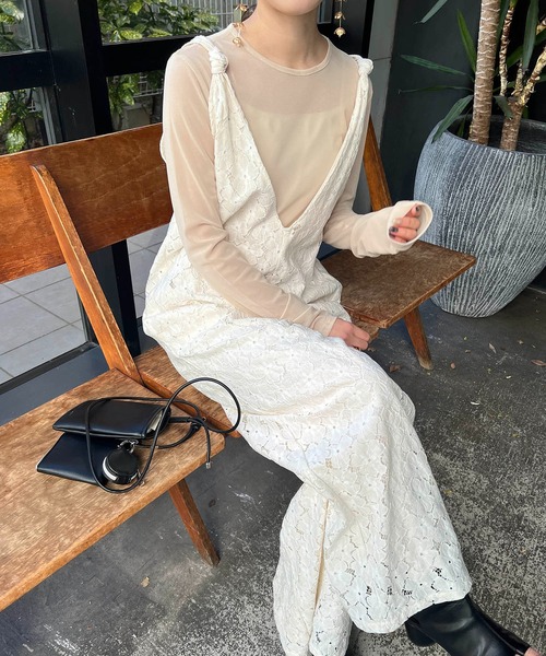 CAPRICIEUX LE'MAGE（カプリシューレマージュ）の「〈AgAwd/アガウド〉レースコンビネゾン（サロペット/オーバーオール・レディース・オフホワイト/ブラック・FREE）」の2枚目の写真