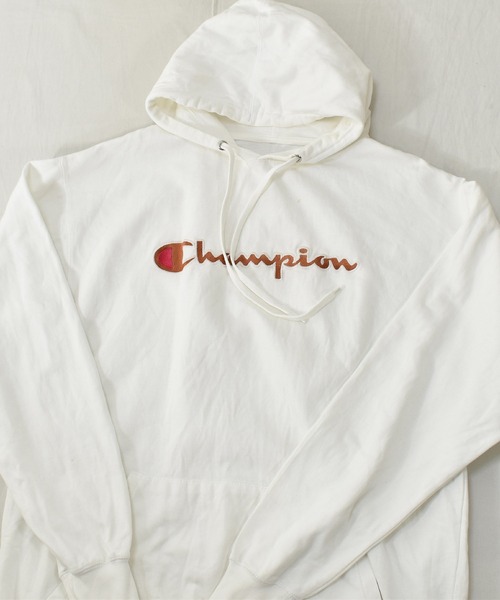 Champion(チャンピオン)の「【ヴィンテージ古着】Y2K Champion / チャンピオン ロゴ刺繍 スウェットパーカー(パーカー・メンズ・ホワイト・XX-LARGE)」の8枚目の写真