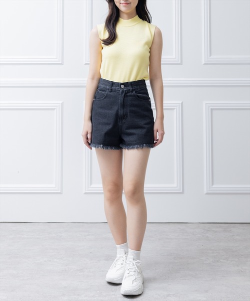 clear(クリア)の「デニムフリンジショートパンツ(デニムパンツ・レディース・ブラック/ライトブルー・S/M)」の9枚目の写真