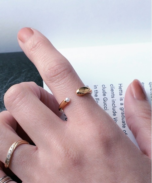 SETUP7（セットアップセブン）の「【SETUP7】アレルギー対応 ステンレスアクセントパールリング HKO（リング・レディース・ゴールド・13/11）」の2枚目の写真