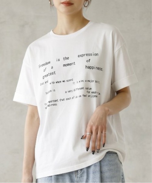 Per sist ence(パーシエンス)の「Per sist ence/パーシエンス ロールアップロゴTシャツ(Tシャツ/カットソー・レディース・ホワイト/ダークグレー・FREE)」の1枚目の写真