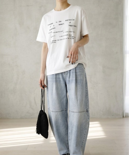 Per sist ence(パーシエンス)の「Per sist ence/パーシエンス ロールアップロゴTシャツ(Tシャツ/カットソー・レディース・ホワイト/ダークグレー・FREE)」の3枚目の写真