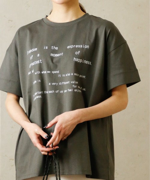 Per sist ence(パーシエンス)の「Per sist ence/パーシエンス ロールアップロゴTシャツ(Tシャツ/カットソー・レディース・ホワイト/ダークグレー・FREE)」の10枚目の写真