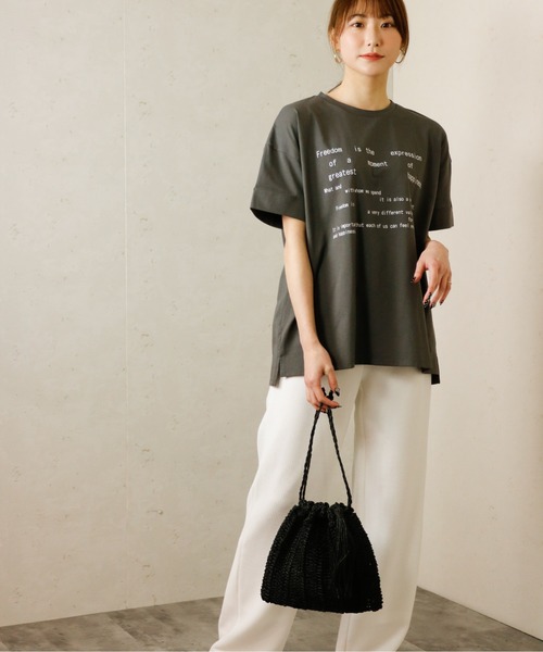 Per sist ence(パーシエンス)の「Per sist ence/パーシエンス ロールアップロゴTシャツ(Tシャツ/カットソー・レディース・ホワイト/ダークグレー・FREE)」の11枚目の写真