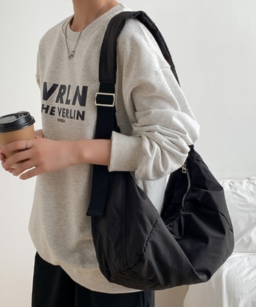 .KOM（ドットコム）の「『.KOM/ドットケーオーエム』ショルダーバッグ【Y】【CN】（ショルダーバッグ・レディース・アイボリー/ブラック・FREE）」の2枚目の写真