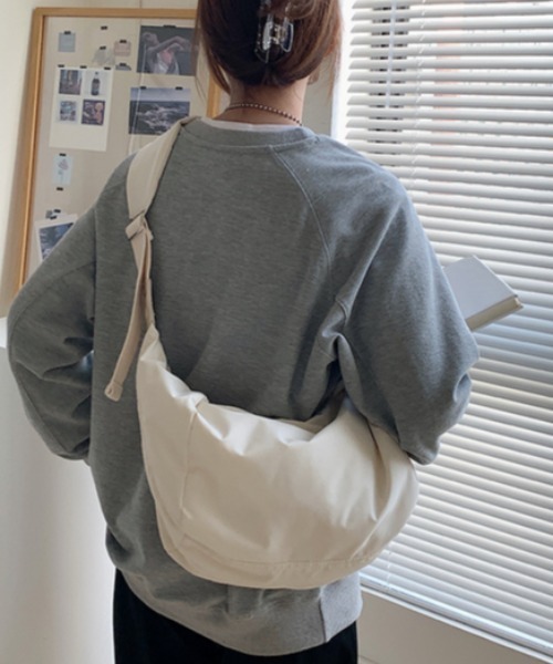 .KOM（ドットコム）の「『.KOM/ドットケーオーエム』ショルダーバッグ【Y】【CN】（ショルダーバッグ・レディース・アイボリー/ブラック・FREE）」の10枚目の写真