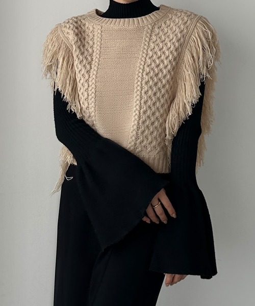 Louere（ルエレ）の「フリンジニットベスト（ベスト・レディース・グレイッシュベージュ/ブラック/アイボリー・FREE）」の16枚目の写真