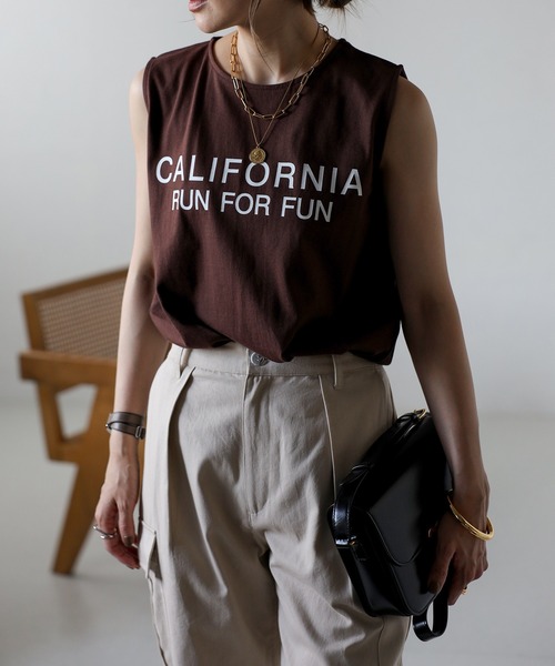 Bonjour Sagan(ボンジュールサガン)の「CALIFORNIAロゴノースリーブT(Tシャツ/カットソー・レディース・ブラック/ホワイト/ダークブラウン・FREE)」の3枚目の写真