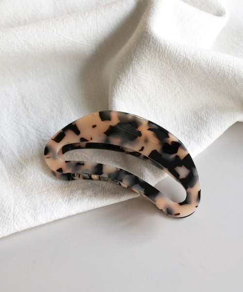 ammy.(エイミードット)の「【 ammy. / エイミードット 】 ニュアンス べっ甲 アクリル ヘアクリップ / バンスクリップ(バレッタ/ヘアクリップ・レディース・ベージュ系その他/キャメル/ベージュ系その他2/アイボリー/ブラウン/ブラック/グリーン/ブラウン系その他・FREE)」の17枚目の写真