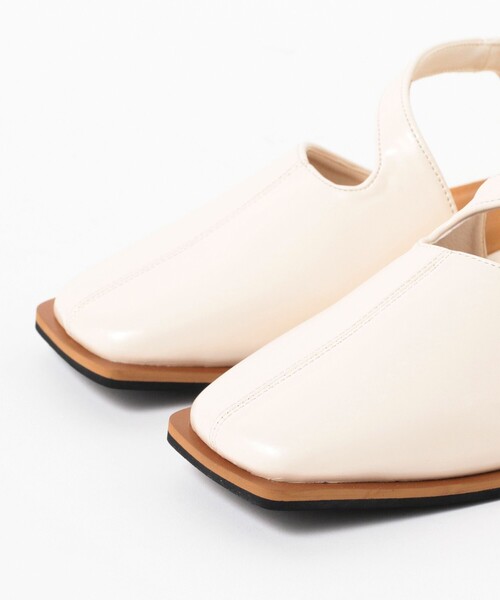 Ray BEAMS(レイビームス)の「Ray BEAMS / カットアウト ミュール(その他シューズ・レディース・ブラック/オフホワイト・23.0cm/23.5cm/24.0cm/24.5cm/25.0cm)」の6枚目の写真