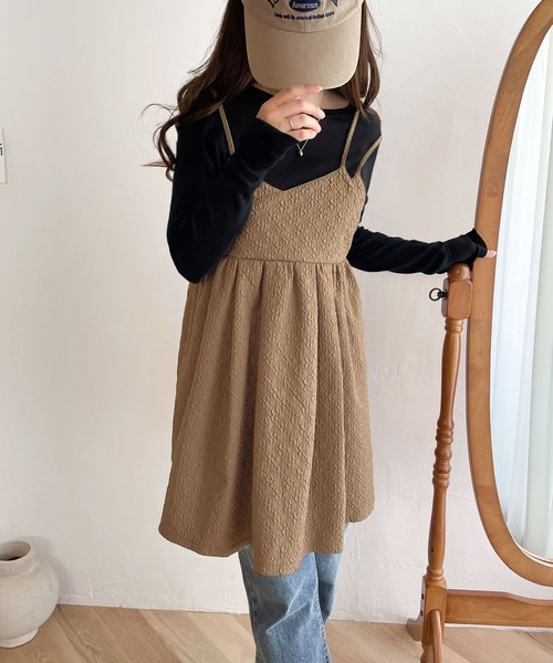 mily bilet（ミウィビレット）の「【mily bilet】フェミニンな後ろ姿で魅せる。エンボスジャガード レイヤードキャミ ミニワンピ（キャミソール・レディース・ホワイト/ブラウン/ブラック・MEDIUM/SMALL/LARGE/X-LARGE）」の20枚目の写真