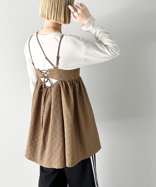 mily bilet（ミウィビレット）の「【mily bilet】フェミニンな後ろ姿で魅せる。エンボスジャガード レイヤードキャミ ミニワンピ（キャミソール・レディース・ホワイト/ブラウン/ブラック・MEDIUM/SMALL/LARGE/X-LARGE）」の17枚目の写真