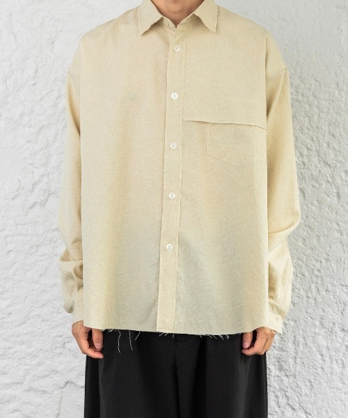 Enharmonic TAVERN（エンハーモニックタヴァーン）の「Cut off shirt（シャツ/ブラウス・メンズ・オフホワイト/サックスブルー/ブラック・44/46/48）」の5枚目の写真