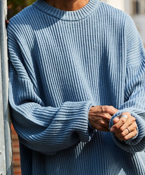 FREAK'S STORE（フリークスストア）の「限定展開 ビッグシルエット 畦編み クルーネックニット/ルーズフィット（ニット/セーター・メンズ・ブラック/ダークグリーン/パープル/ネイビー/グレー/オフホワイト/サックスブルー/イエロー/ライトグリーン/ホワイト系その他/ブラック系その他・SMALL/MEDIUM/LARGE）」の14枚目の写真