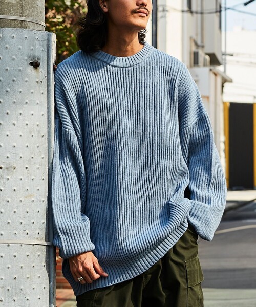 FREAK'S STORE（フリークスストア）の「限定展開 ビッグシルエット 畦編み クルーネックニット/ルーズフィット（ニット/セーター・メンズ・ブラック/ダークグリーン/パープル/ネイビー/グレー/オフホワイト/サックスブルー/イエロー/ライトグリーン/ホワイト系その他/ブラック系その他・SMALL/MEDIUM/LARGE）」の17枚目の写真