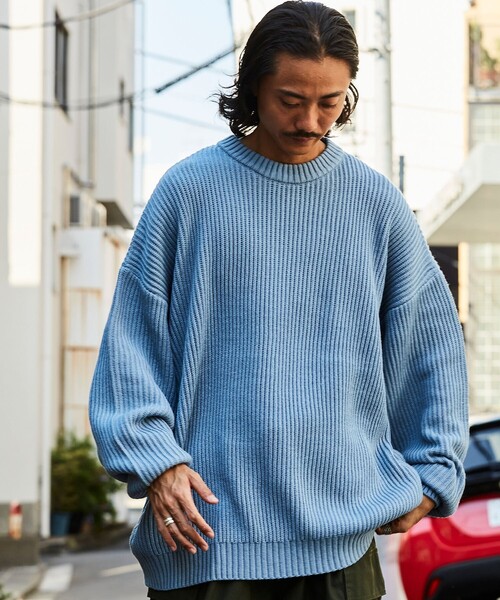 FREAK'S STORE（フリークスストア）の「限定展開 ビッグシルエット 畦編み クルーネックニット/ルーズフィット（ニット/セーター・メンズ・ブラック/ダークグリーン/パープル/ネイビー/グレー/オフホワイト/サックスブルー/イエロー/ライトグリーン/ホワイト系その他/ブラック系その他・SMALL/MEDIUM/LARGE）」の9枚目の写真