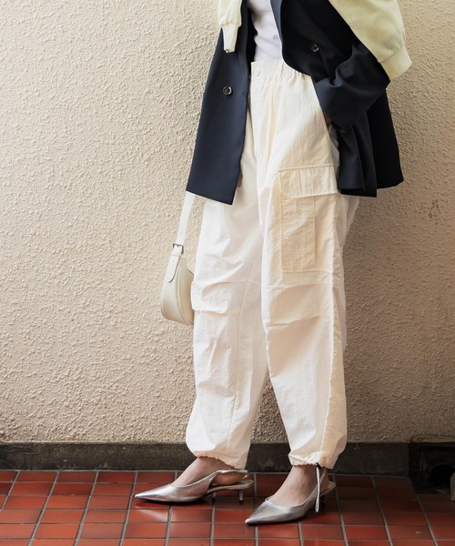 coca（coca）（コカ）の「＼新色追加／ナイロンパラシュートパンツ（カーゴパンツ・レディース・ブラック/カーキ/アイボリー・L/M）」の16枚目の写真