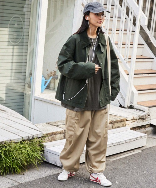 MONO-MART(モノマート)の「U.S. POLO ASSN. /ユーエスポロアッスン 別注 ロゴ刺繍 ビッグシルエットポケット長袖Tシャツ(Tシャツ/カットソー・レディース・ブラック/ネイビー/ピンク/チャコールグレー/ホワイト/ボルドー/ホワイト系/ダークグリーン/オートミール/ベージュ/パープル/サックスブルー/ホワイト系2/ダークブラウン・L/M)」の19枚目の写真