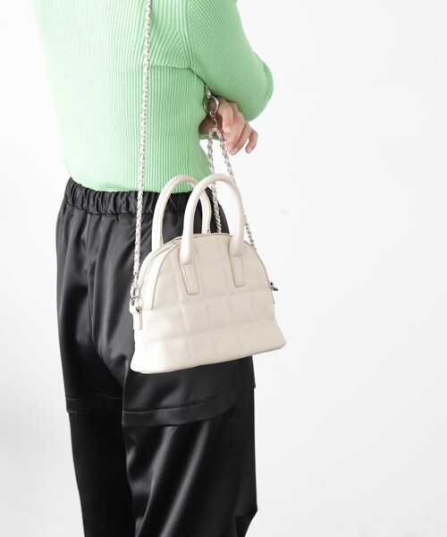 FREE'S MART(フリーズマート)の「◇ボストンチェーンショルダー(ショルダーバッグ・レディース・ブラック/ホワイト/シルバー・フリ-)」の22枚目の写真